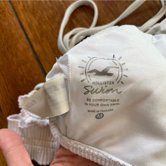 Hollister White Ribbed Ruffle Bikini - Picture 4 of 5